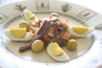 Salata tunisiana prajita cu ton